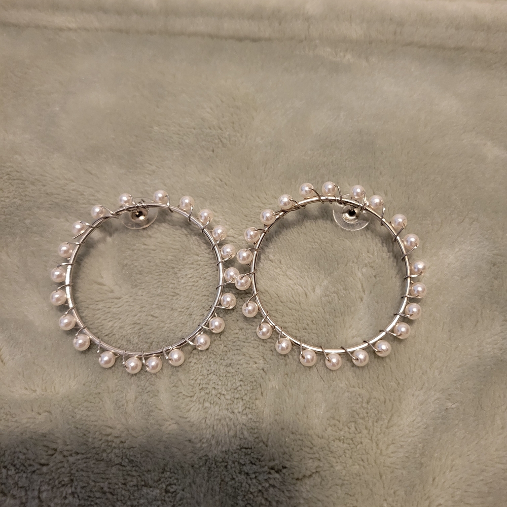 Elegant Silver Pearl Hoop Earrings